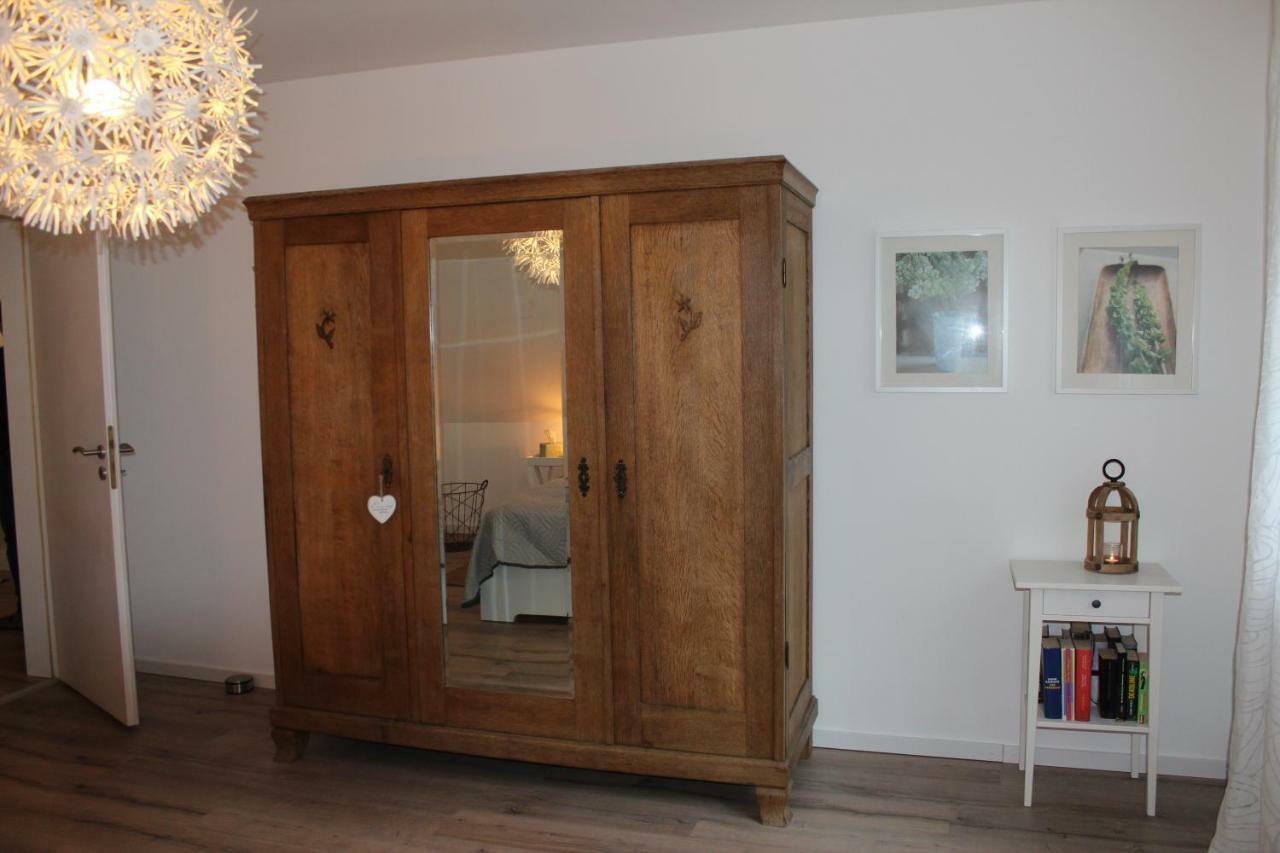 Ferienwohnung Im Tuermchen Oberfell エクステリア 写真