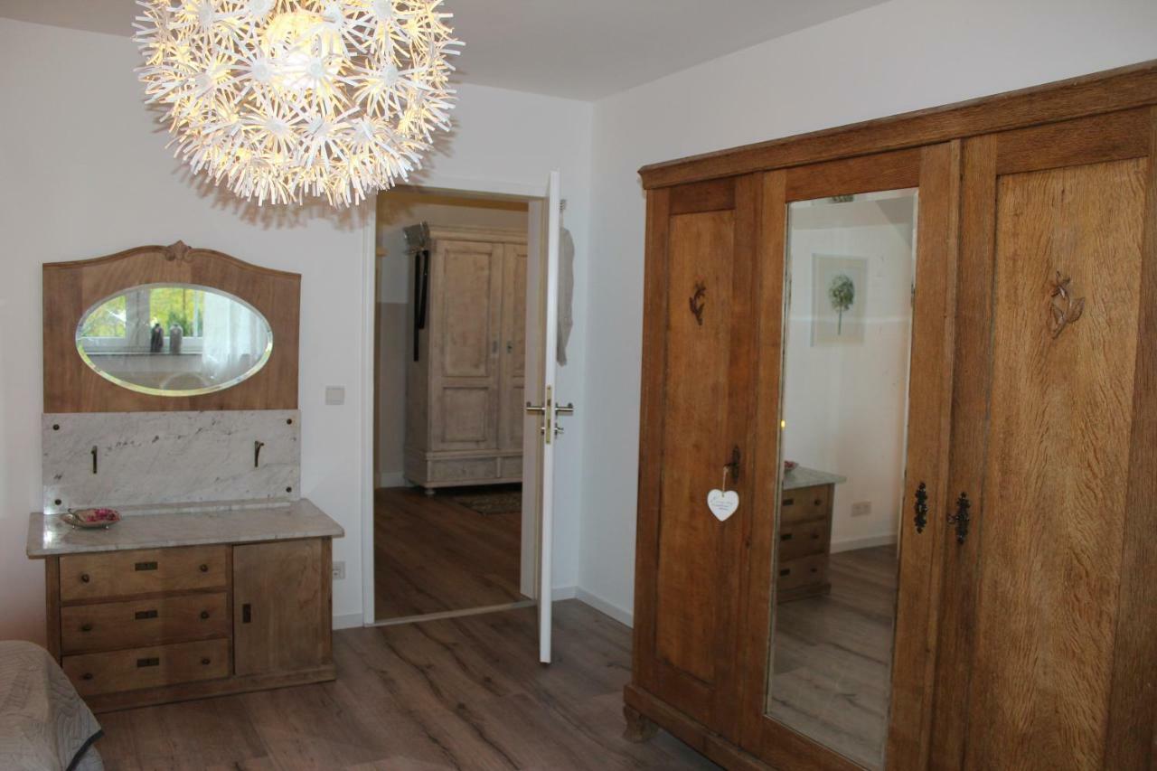 Ferienwohnung Im Tuermchen Oberfell エクステリア 写真