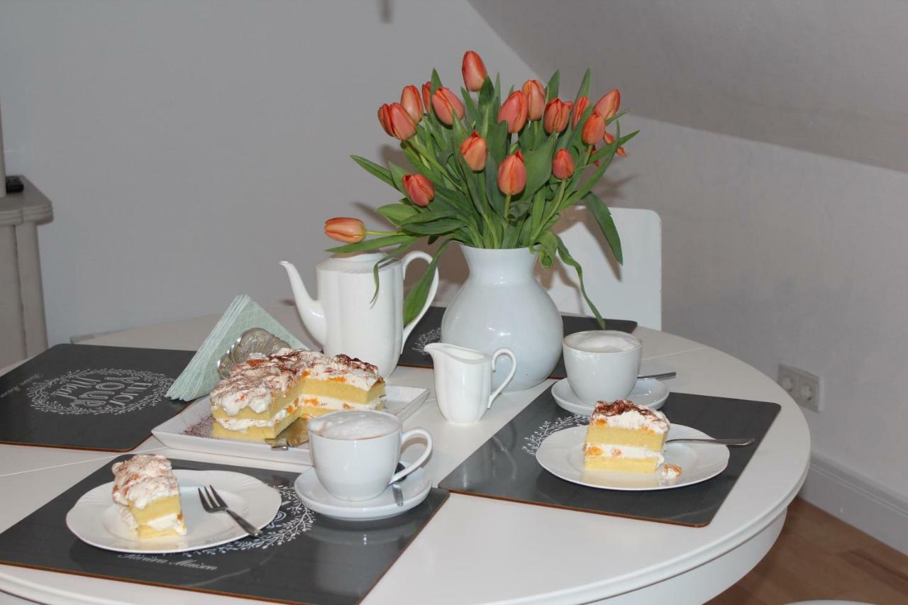 Ferienwohnung Im Tuermchen Oberfell エクステリア 写真