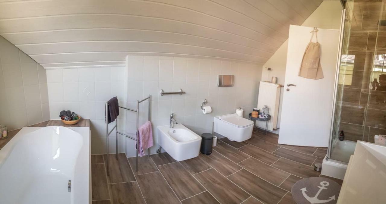 Ferienwohnung Im Tuermchen Oberfell エクステリア 写真