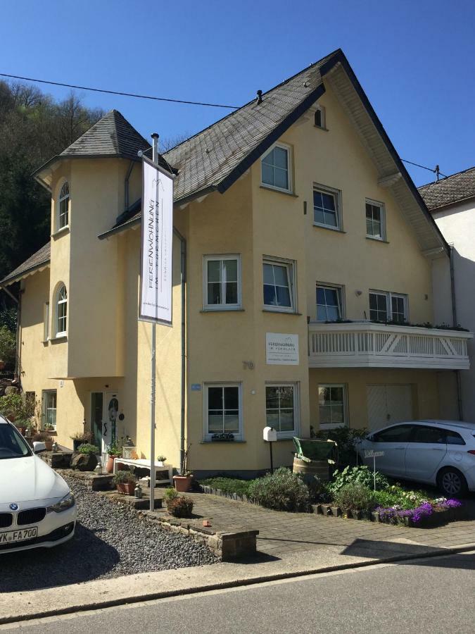 Ferienwohnung Im Tuermchen Oberfell エクステリア 写真